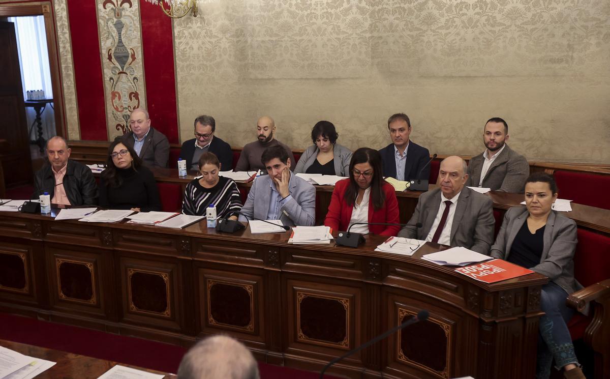 Hubo ataques contra la bancada de la izquierda por decisiones del Gobierno central &quot;contra&quot; la provincia