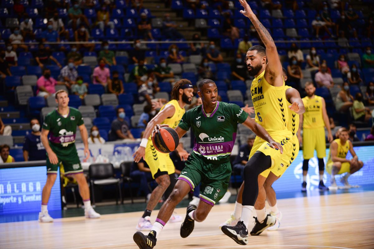 El Unicaja también gana al UCAM y se lleva el Trofeo Costa del Sol