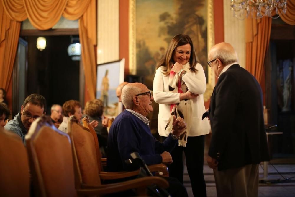 Presentación del libro "Contra viento y marera"