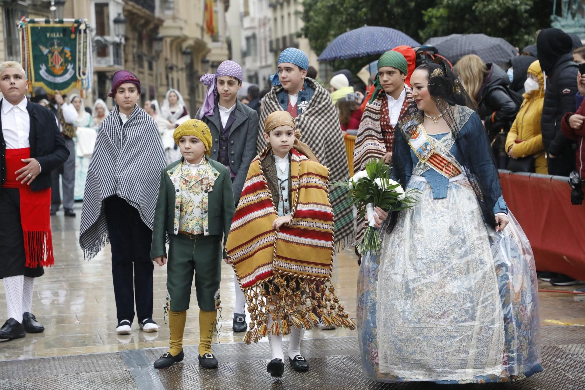 Búscate en el primer día de ofrenda por la calle de Quart (entre las 17:00 a las 18:00 horas)