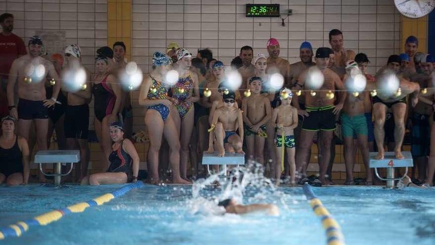 La San Silvestre acuática fue una de las novedades en las actividades solidarias. // Bernabé