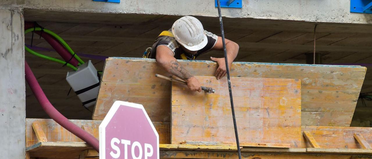 Construcción de un edificio de viviendas en la capital grancanaria. | | ANDRÉS CRUZ