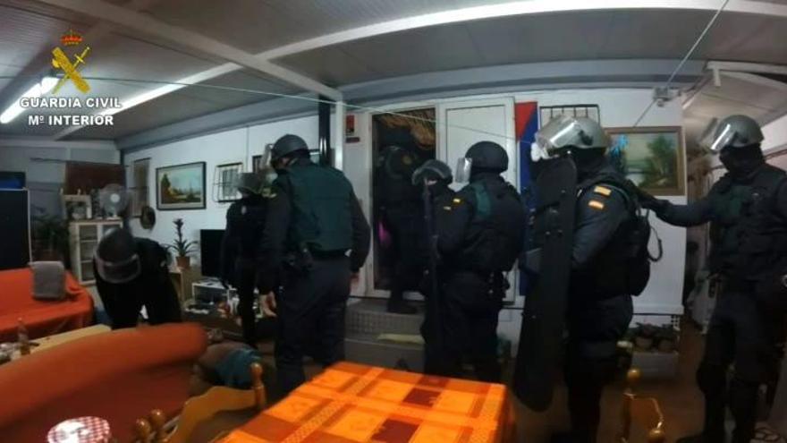 Detenidos los 5 miembros de una banda de atracadores que preparaba el robo de 100.000 euros