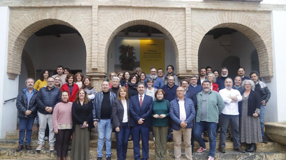 Foto de familia de los participantes en las jornadas.