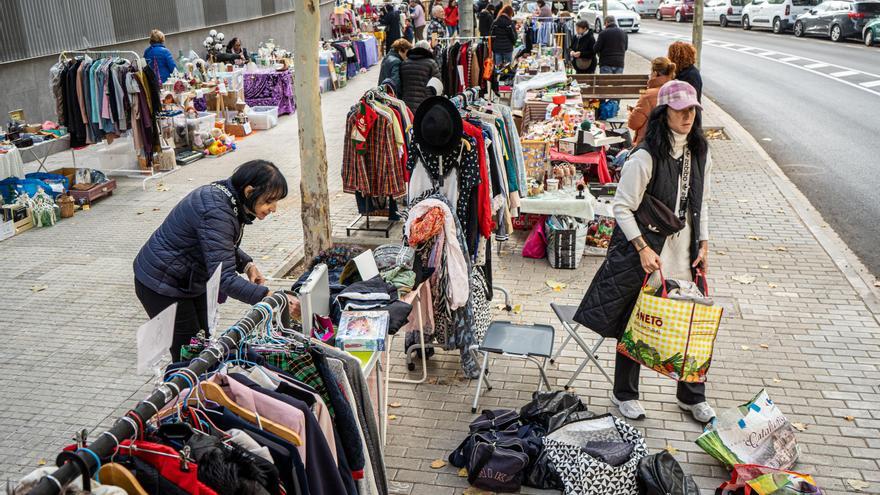 Les imatges del mercat de segona mà de Valldaura