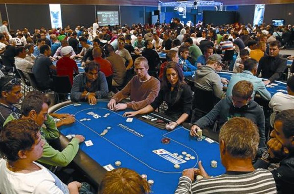 Una de les dues sales de joc de l’Estrellas Poker Tour, dijous passat al migdia, als baixos de l’Hotel Arts. Una de les dues sales de joc de l’Estrellas Poker Tour, dijous passat al migdia, als baixos de l’Hotel Arts.