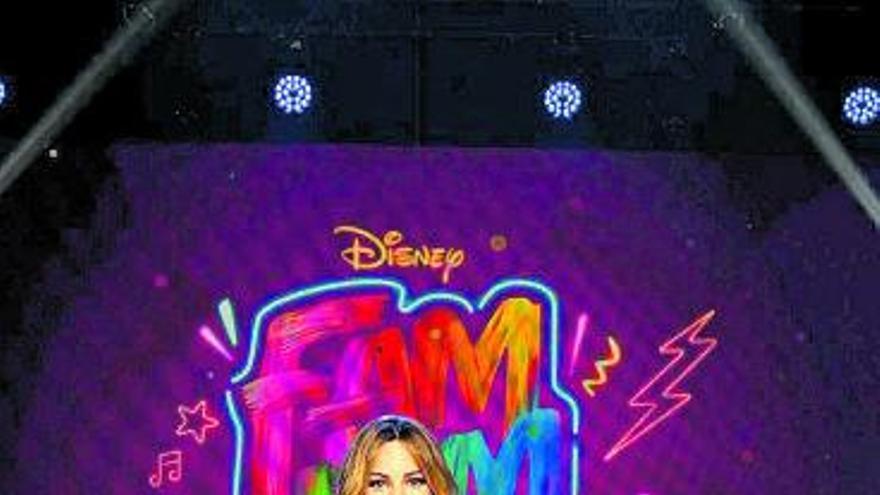 Edurne, en el plató de “Fam Jam”.  | // DISNEY CHANNEL