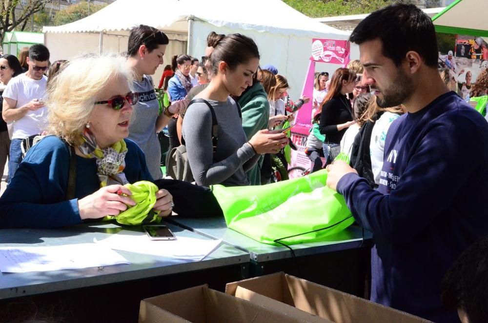 Entrega de dorsales de la III Carrera de la Mujer