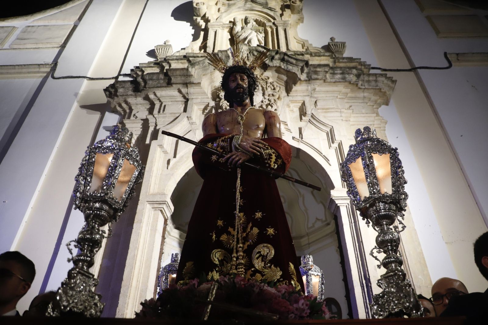 El traslado de Nuestro Padre Jesús de los Afligidos, en imágenes