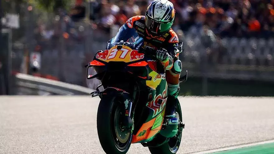 Pedro Acosta logra su primera victoria en MotoGP en Spielberg.