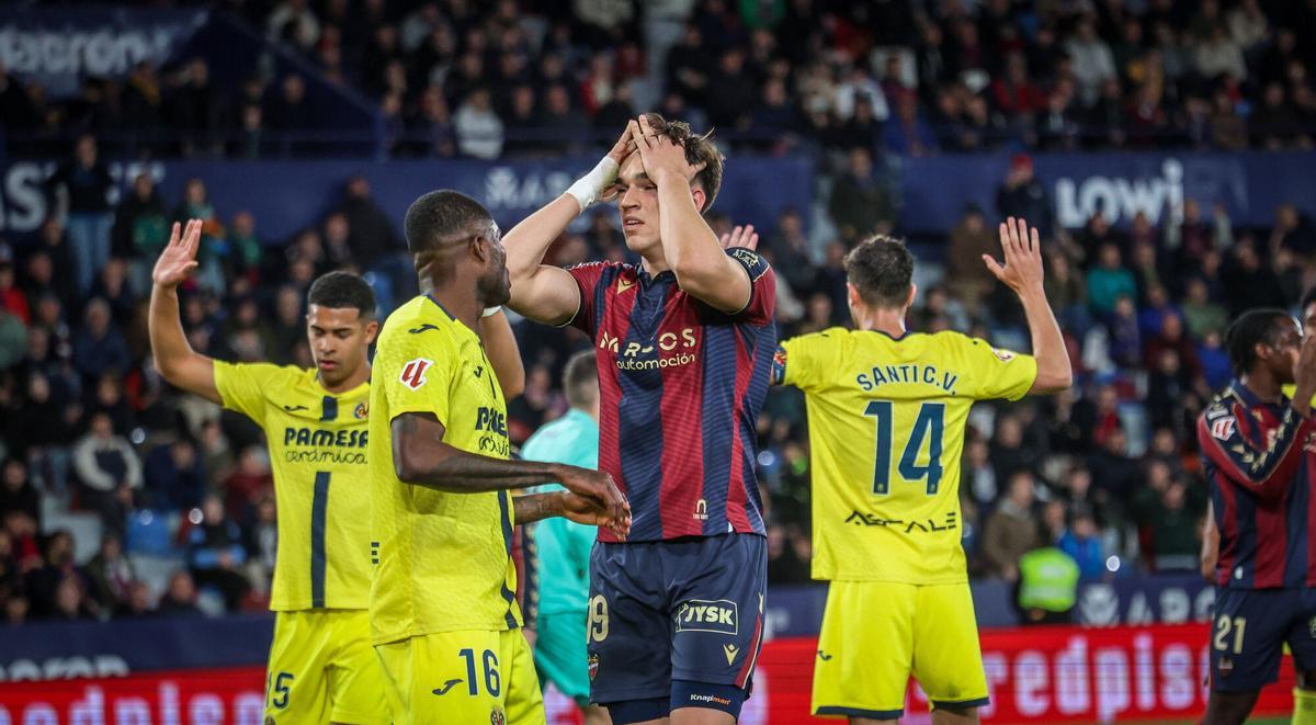 Valencia VLC SPD Fútbol partido de liga EA Sports entre el Levante UD y el Villarreal