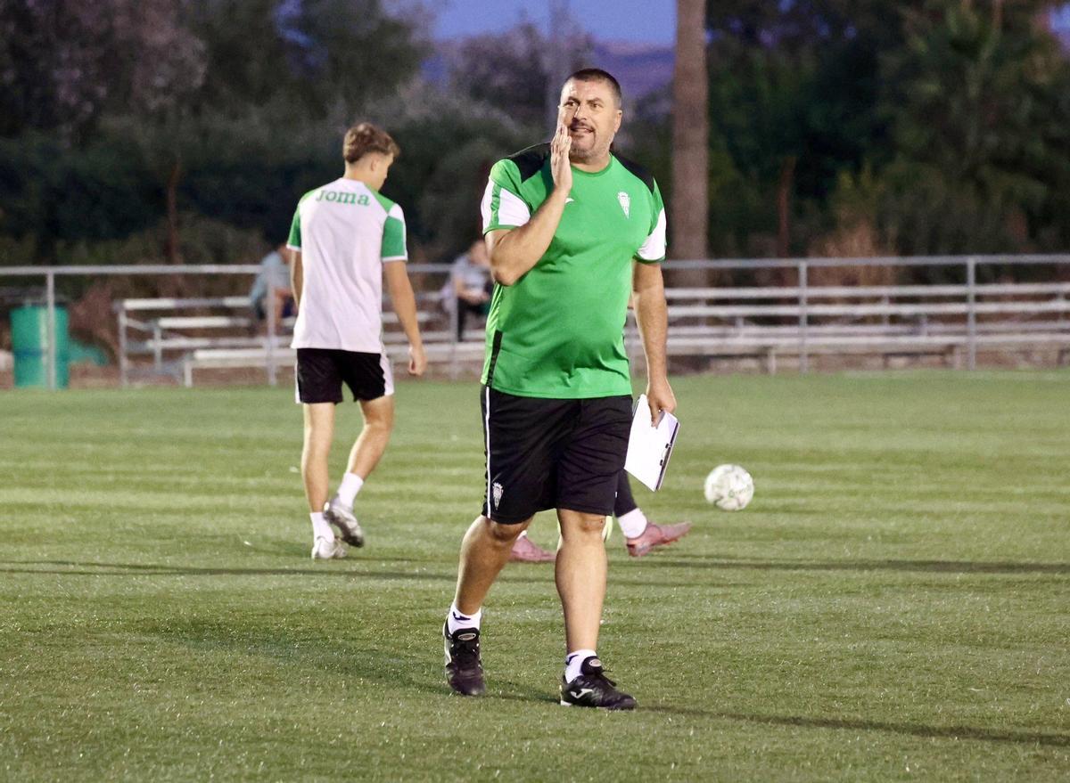 Diego Tristán, durante un entrenamiento con el Córdoba CF