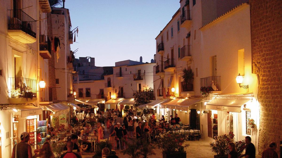 Restaurants in Dalt Vila.