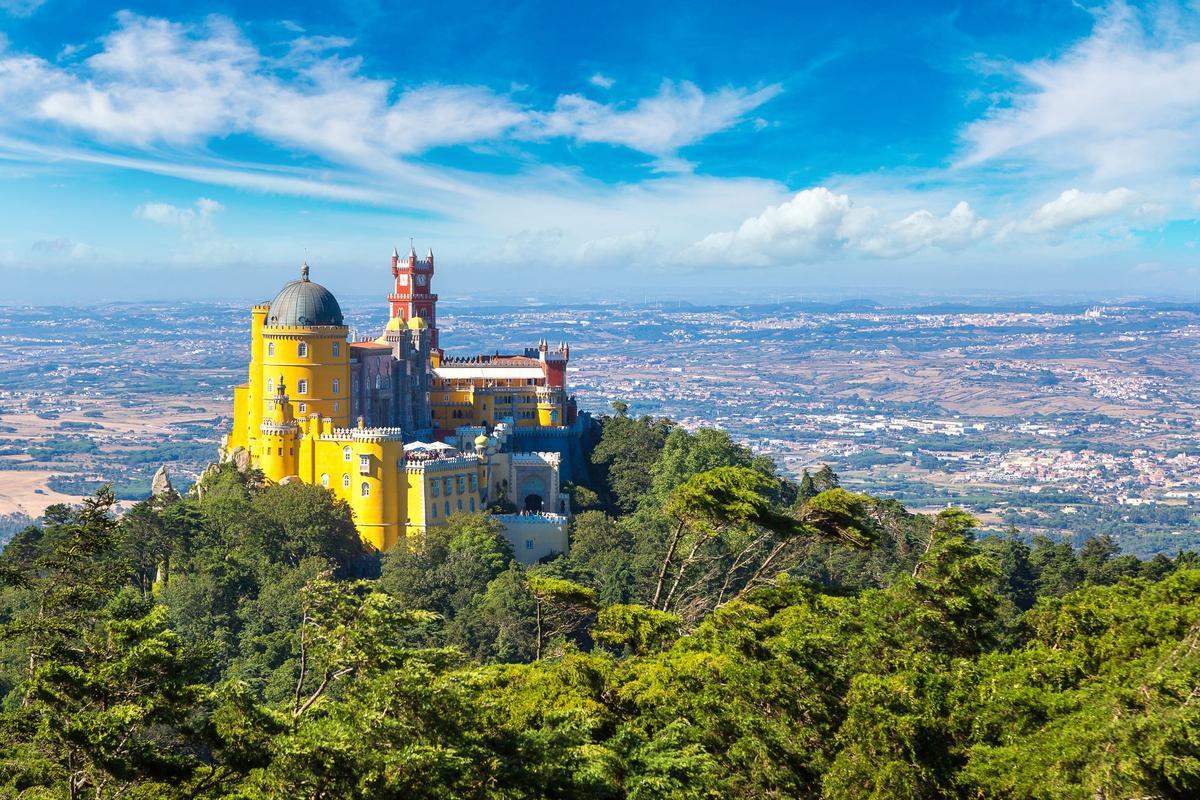 El Palacio da Pena de Sintra está rodeado de naturaleza