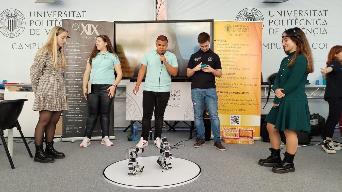 Inteligencia artificial: control de un robot con el cerebro en Alicante