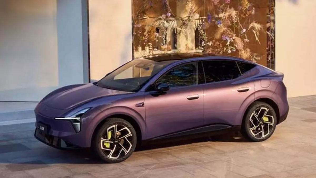 El nuevo Xpeng L03 es híbrido, pero tiene hasta 215 km de autonomía eléctrica