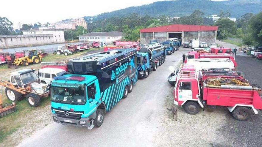 Medios de Galicia, ayer, preparados en Pontevedra. // Fdv