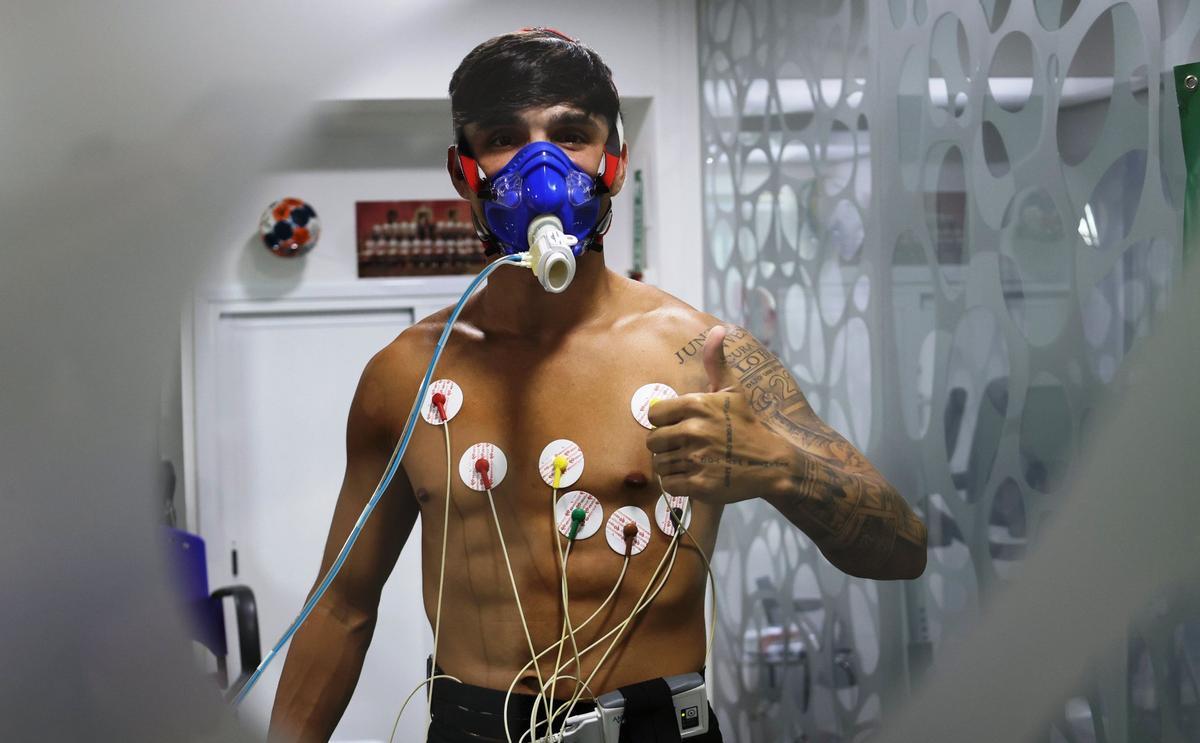 Kevin Medina, en un reconocimiento médico.