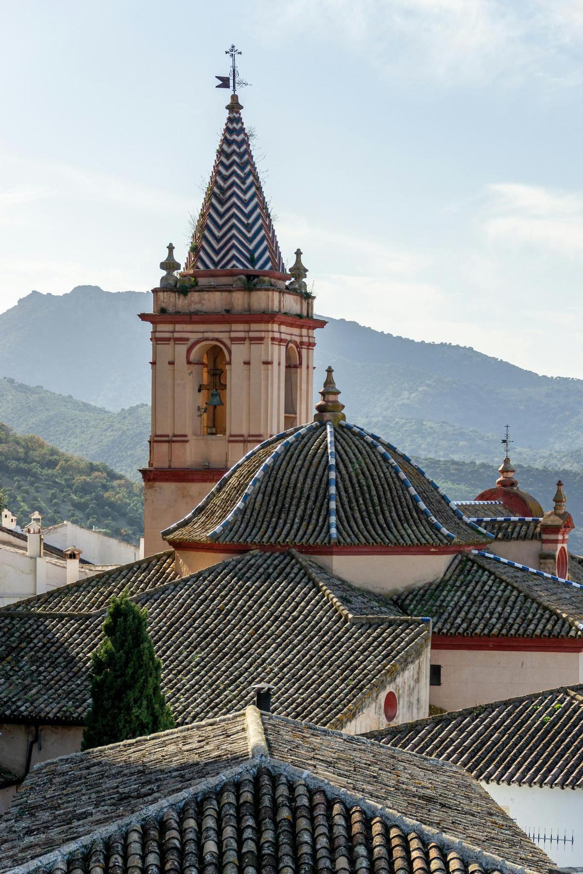 La capilla de San Juan de Letrán y la Torre del Reloj