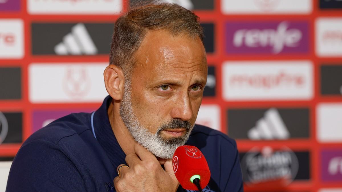 Matarazzo: "Sólo esperamos devolverle a la afición todo su apoyo llevando la Copa a casa"