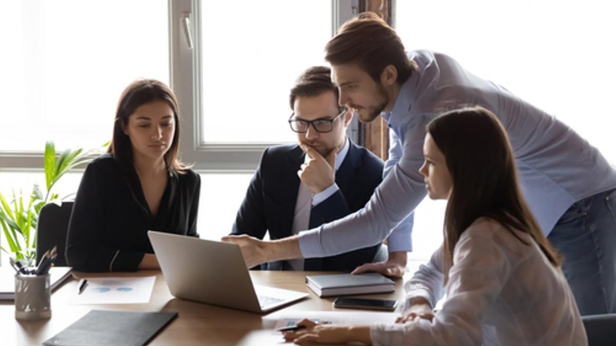 Oferta de empleo para trabajar como becario de Recursos Humanos en Córdoba.
