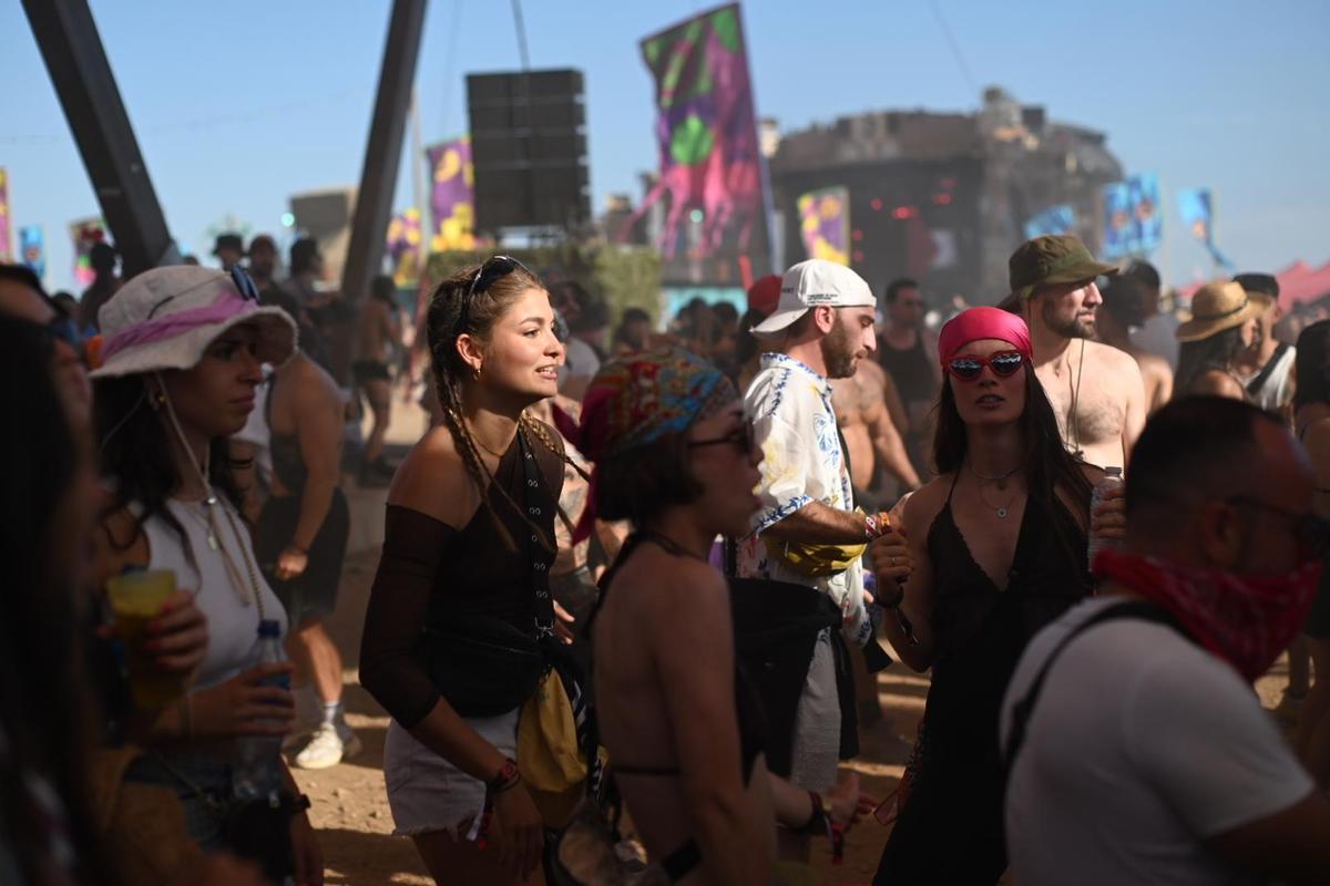 En imágenes | Los Monegros arde en llamas con la música electrónica En imágenes | Los Monegros arde en llamas con la música electrónica