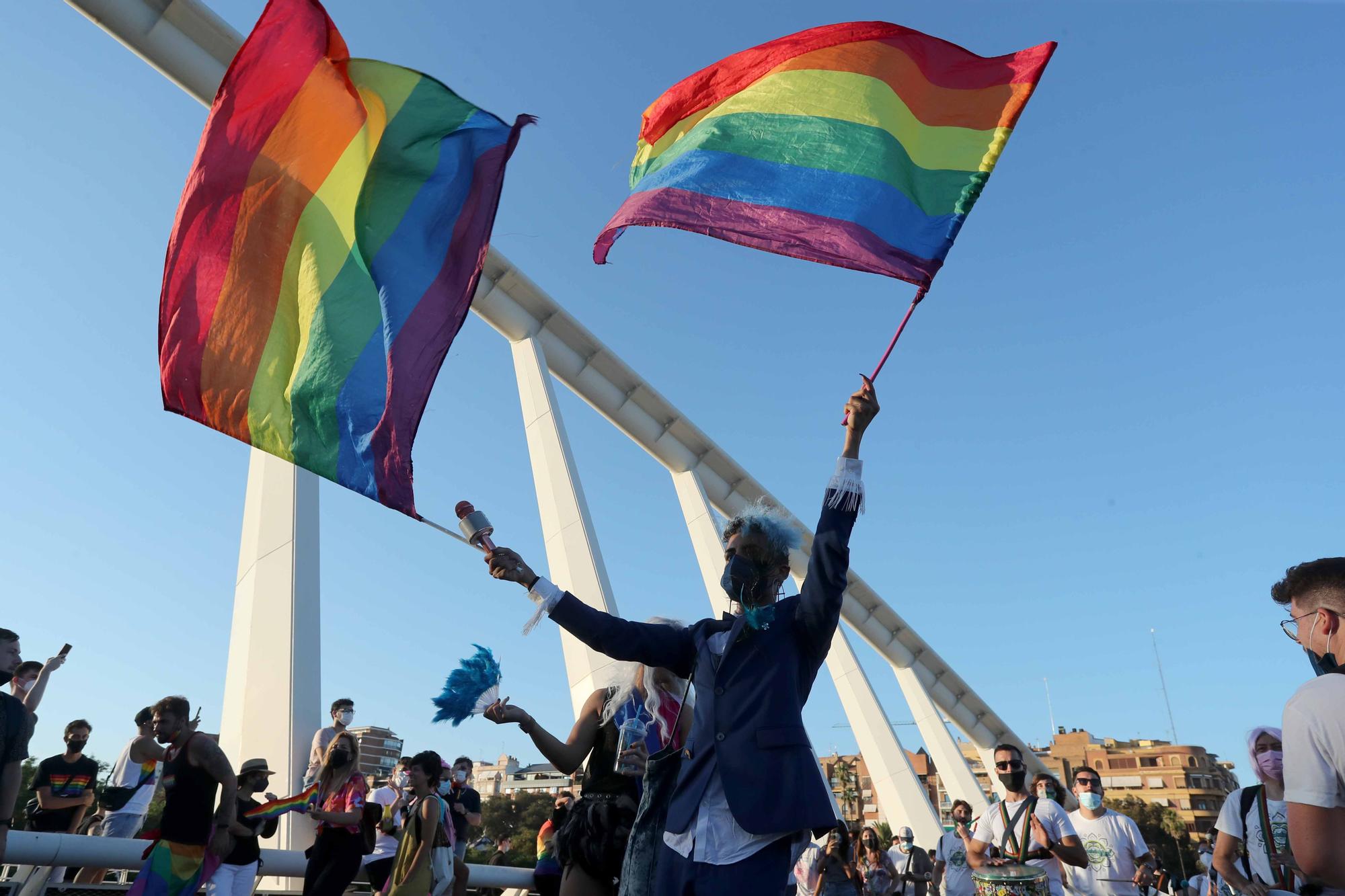 El mundo del deporte estuvo en el día del Orgullo LGTBI+ en València