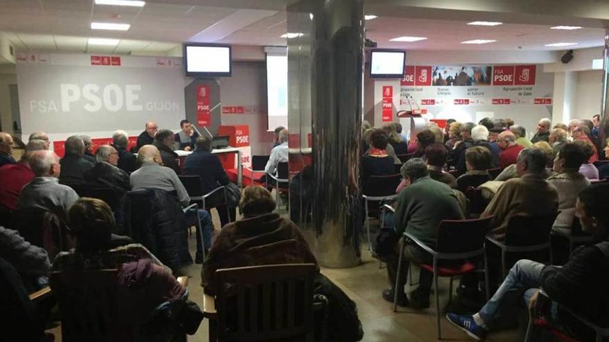 Los jubilados de UGT debaten el futuro de las pensiones