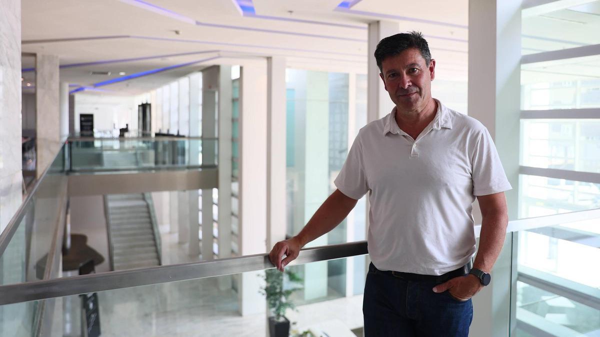 Antonio Maudes, investigador de economía del espacio: Asturias puede impulsar la minería espacial por su gran experiencia en los yacimientos