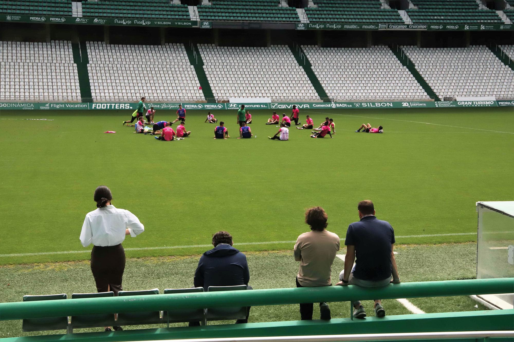 Entrenamiento del Córdoba CF tras el descenso a Segunda RFEF