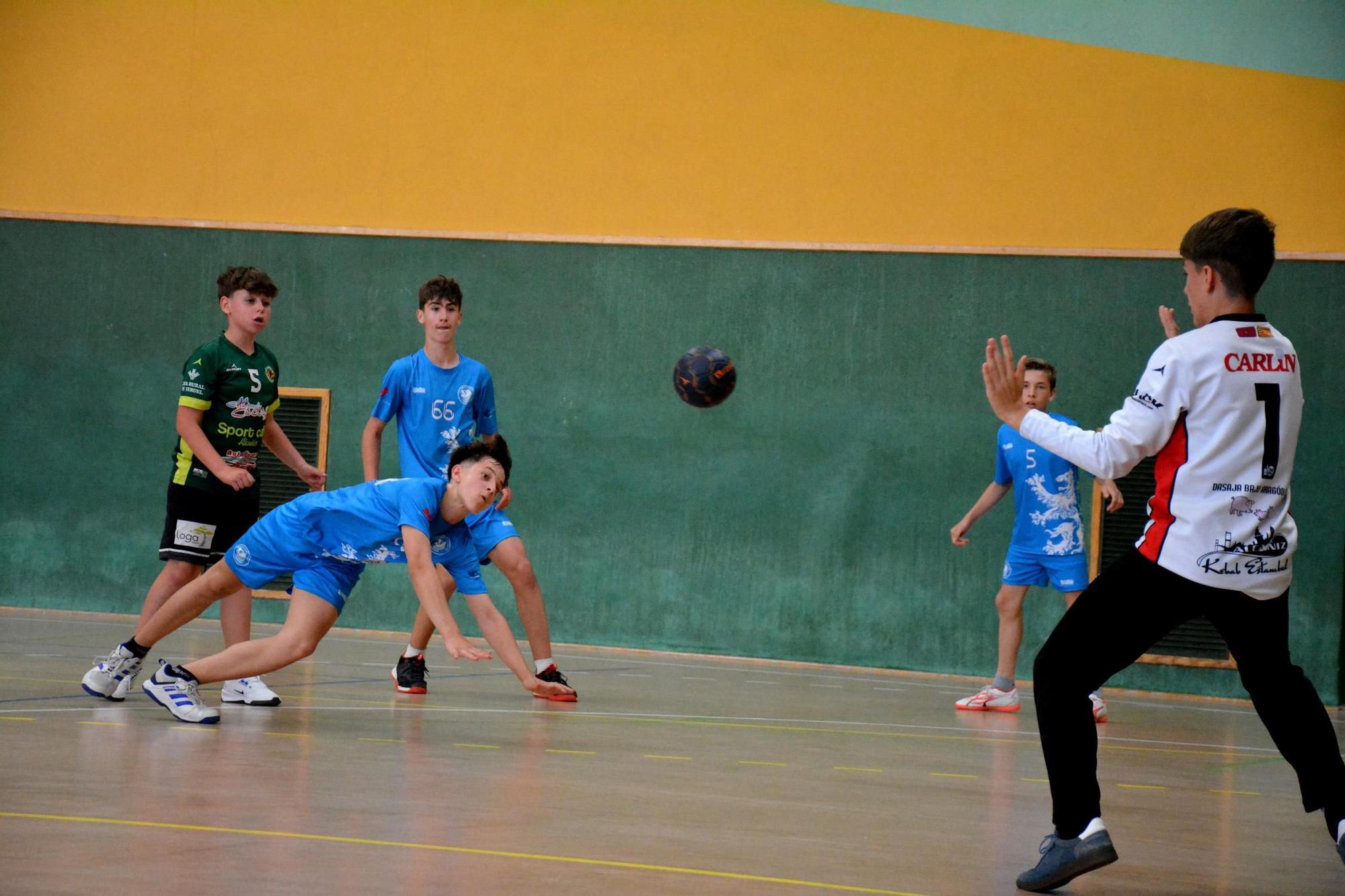 En imágenes | El colegio El Pilar-Maristas celebra las 24 Horas de Balonmano Memorial Roberto Suso