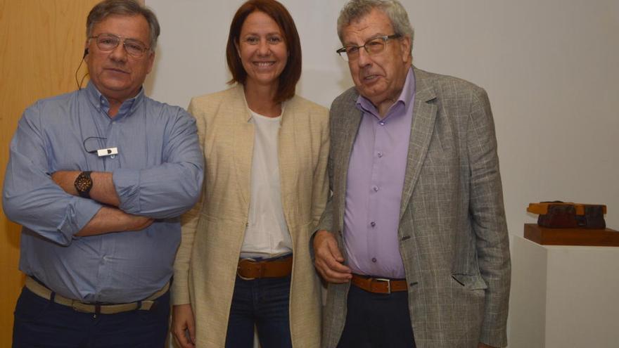 Arnald Plujà, amb Marta Madrenas i Joan Domènech.