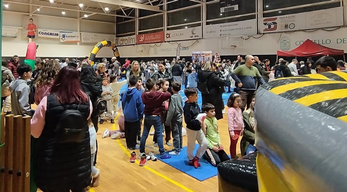 Pequenos e maiores gozaron dos xogos e múltiples actividades.