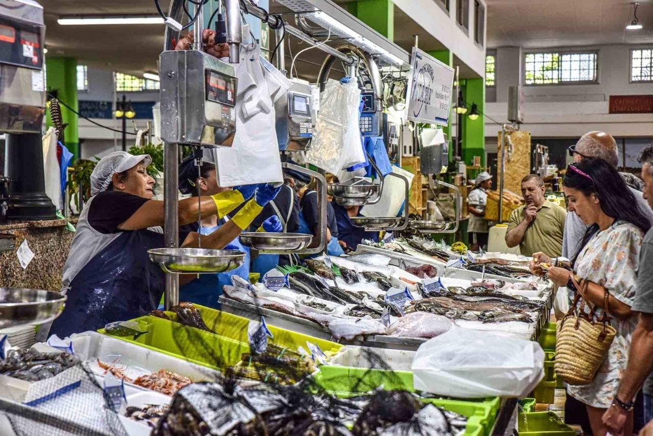 El mercado municipal de abastos de O Grove, esta mañana.
