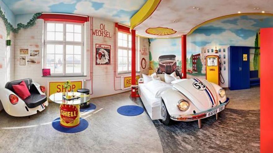 Schlafen im Oldtimer: Zum Konzept des Hotels in Stuttgart gehören auch Themenzimmer.