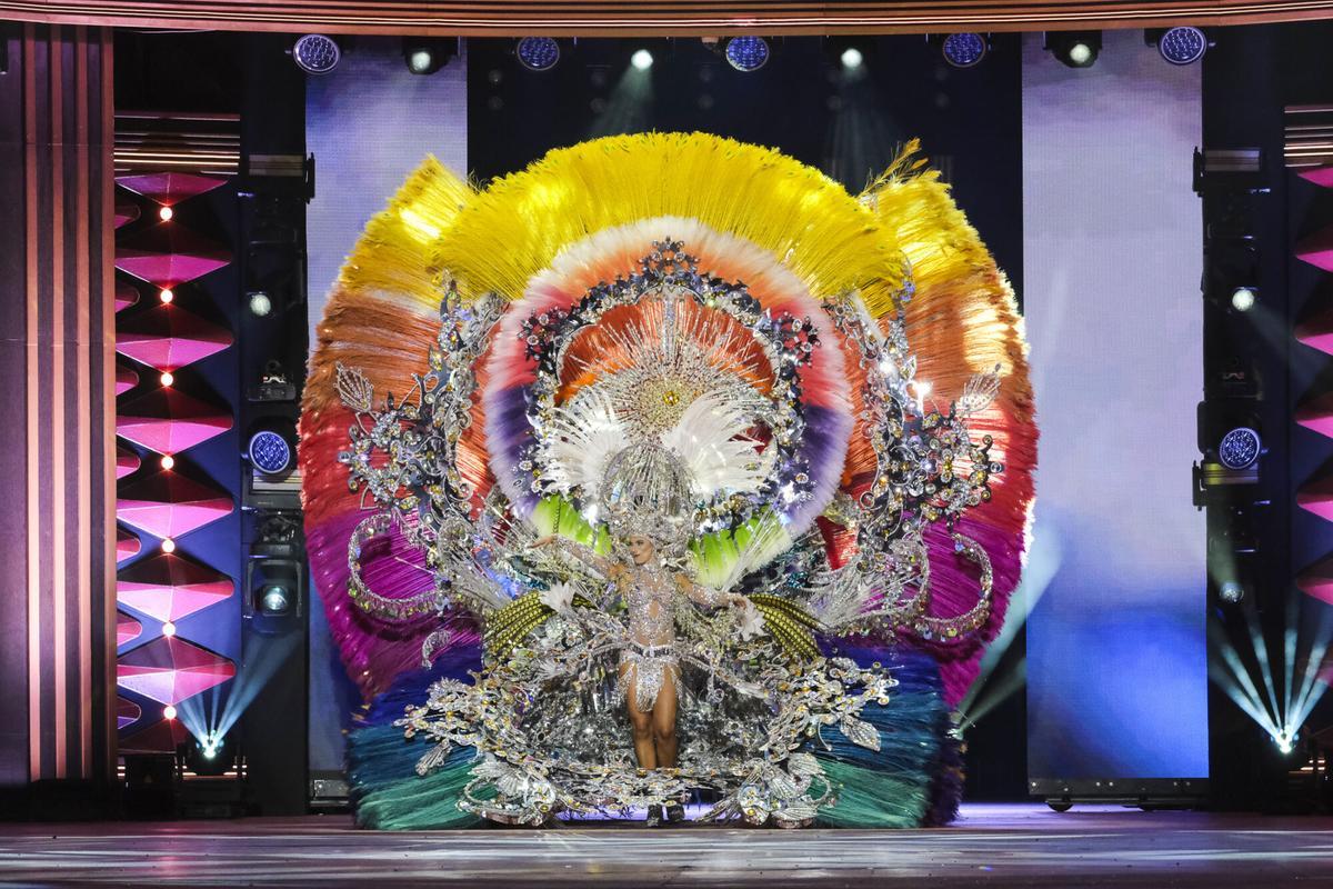 Naima González, presentada por la Fundación Canaria Unión Deportiva Las Palmas, lleva el diseño de Juan Carlos Armas Febles: «Tamarán»