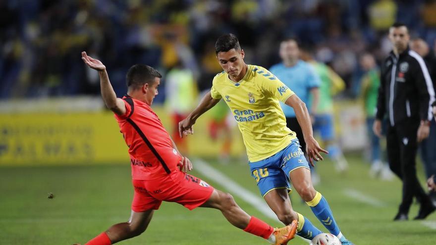 Cardona progresa y estará listo para la posible final de la UD Las Palmas ante el Oviedo