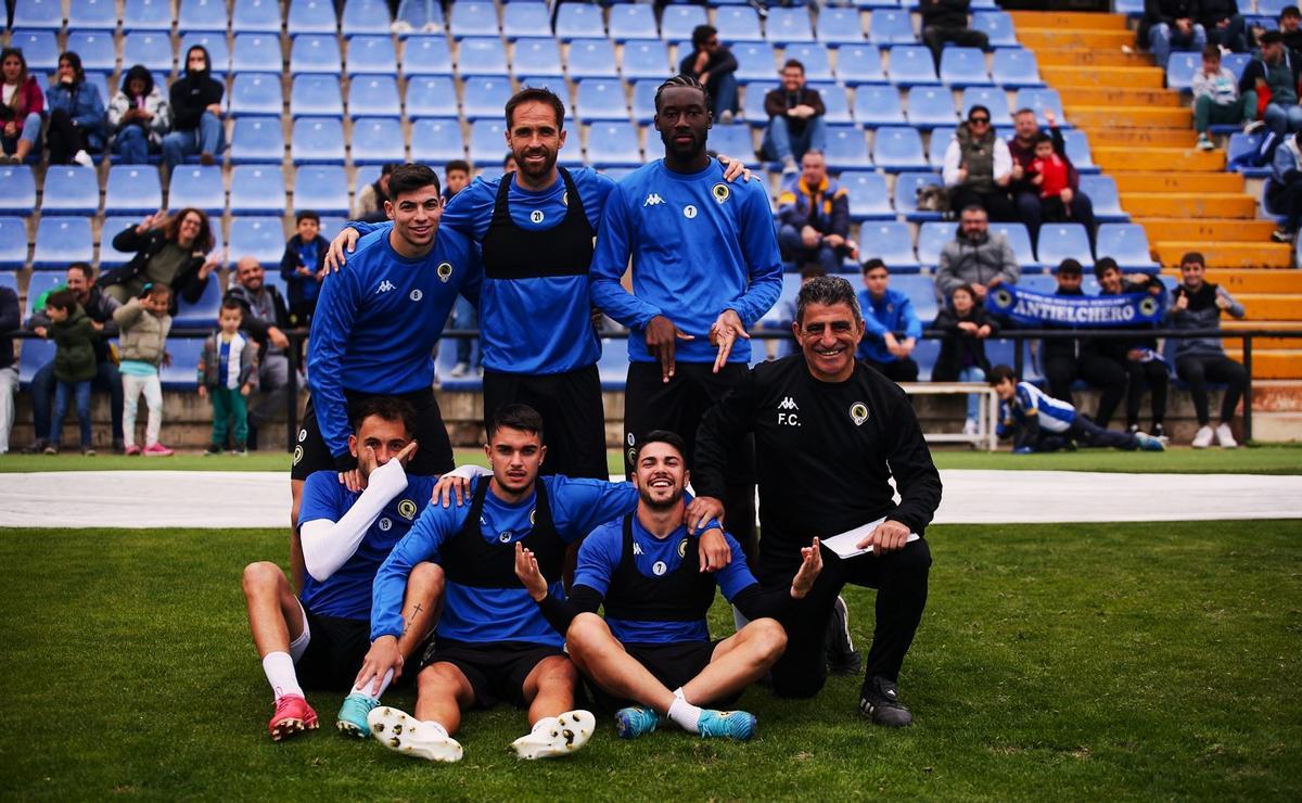 Nico, Míchel, Jean Paul, Alvarito, Diego Lorenzo y Carlos Mangada, al final de un entrenamiento.
