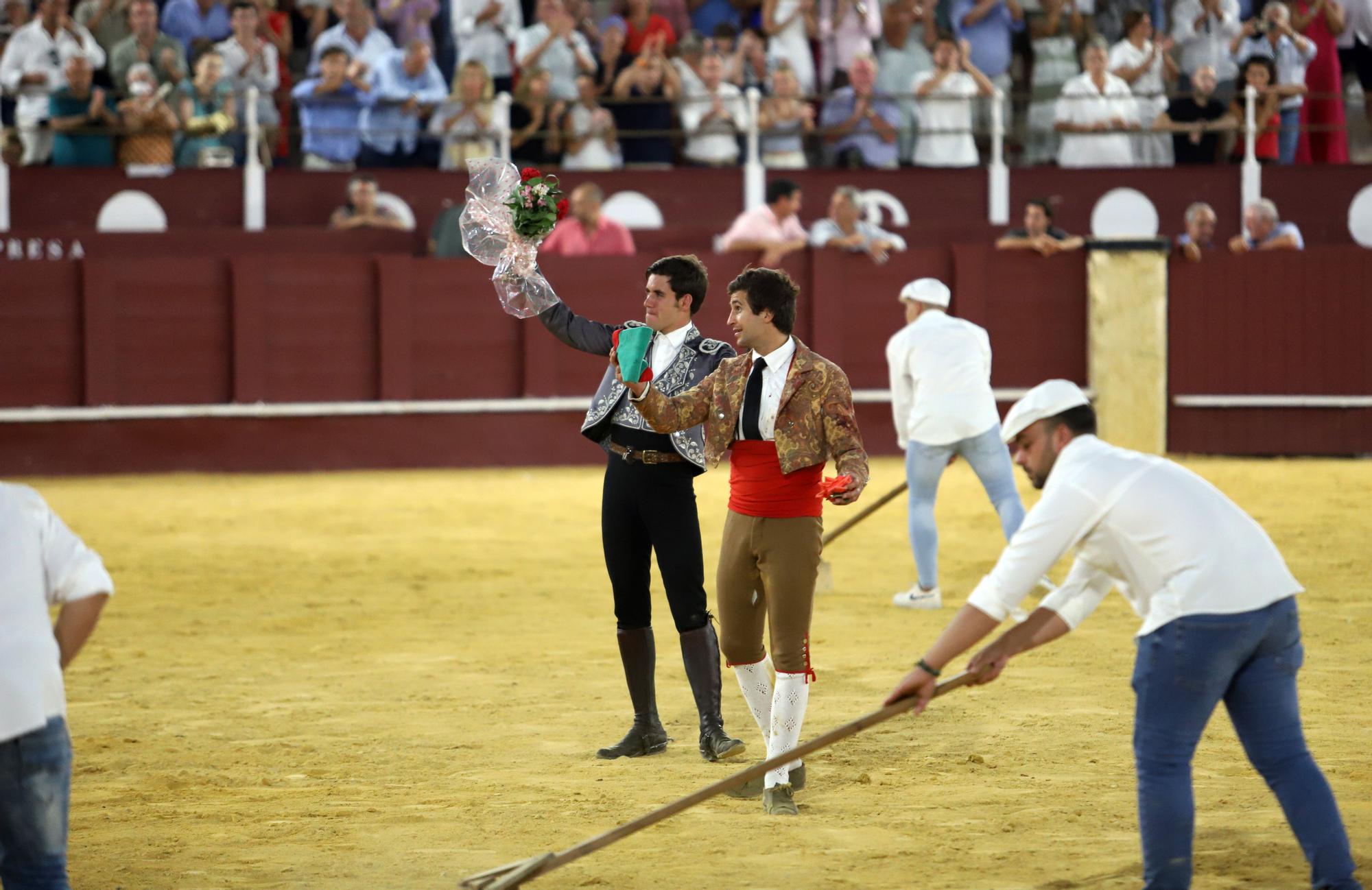 Rejones en la Feria de Málaga: Guillermo Hermoso y Ferrer Martín, doble Puerta Grande en Málaga