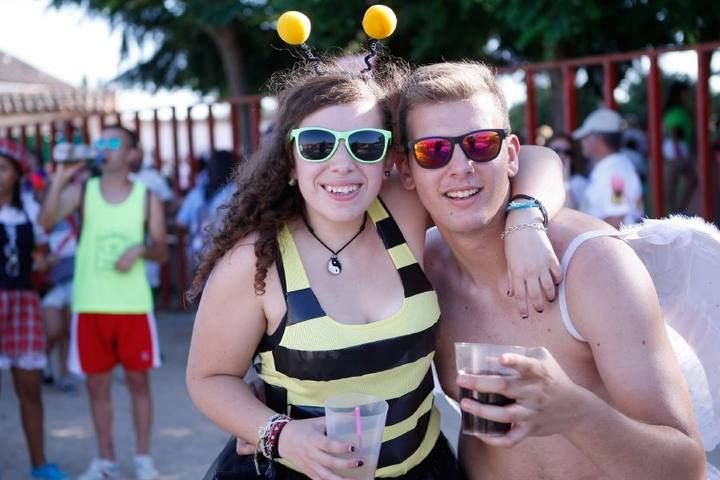 Desfile de peñas en Fuentesaúco