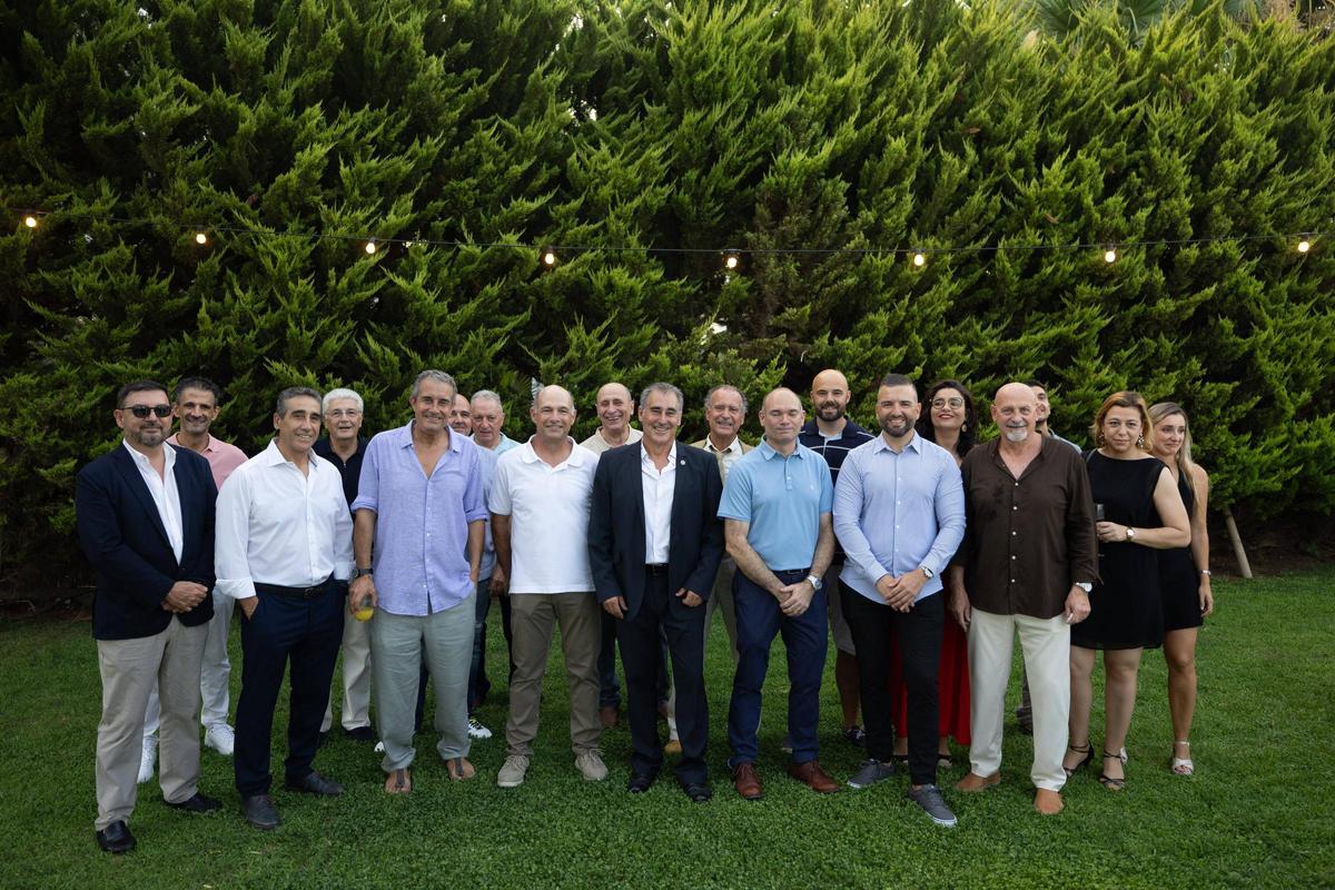 El comisario de la Policía Nacional de Ibiza se despide con una multitudinaria cena