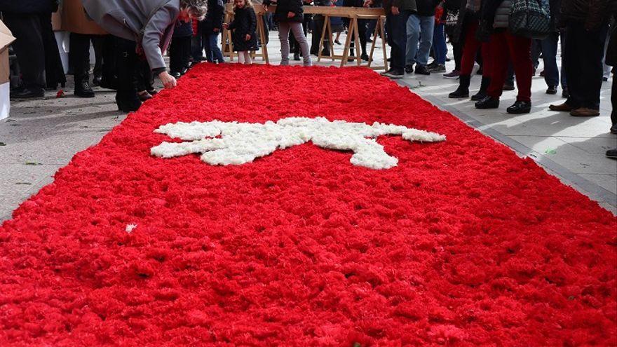 La gran bandera floral volverá a los actos por el día de San Valero en Zaragoza