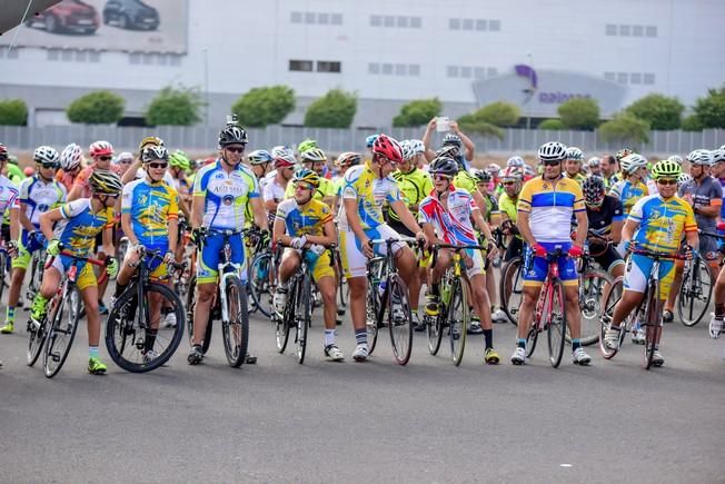 Salida de la ruta cicloturista hacia Artenara ...