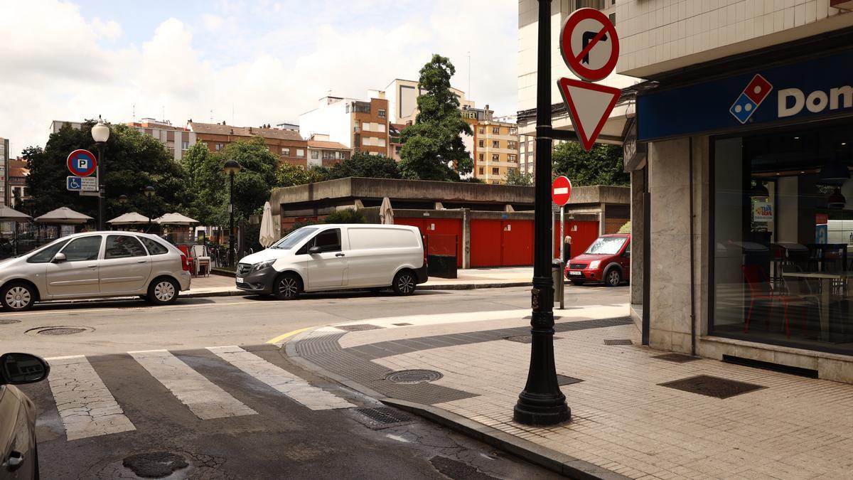 Entorno de la pizzería del parque de la fábrica del Gas donde se produjo el grave episodio.