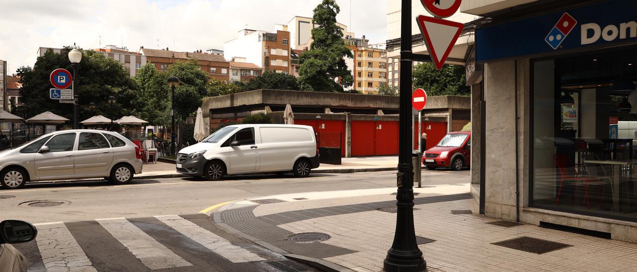 Entorno de la pizzería del parque de la fábrica del Gas donde se produjo el ataque.