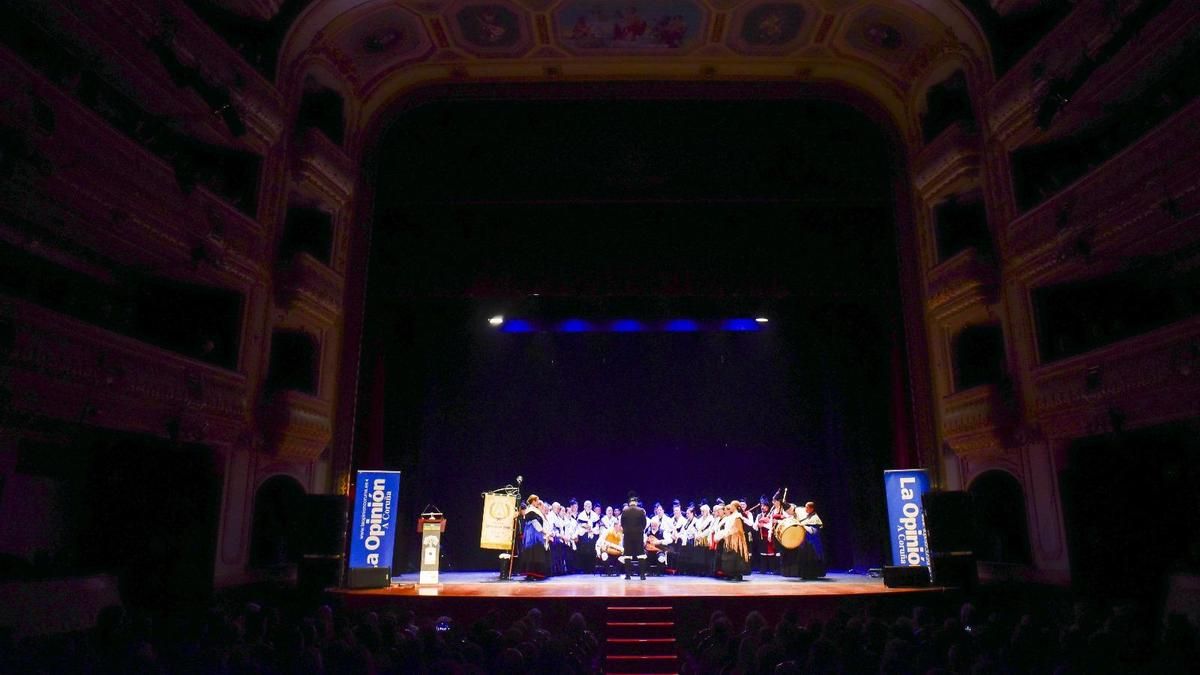 Actuación de Cántigas da Terra na gala dos XXIV Premios Opinión da Música de Raíz