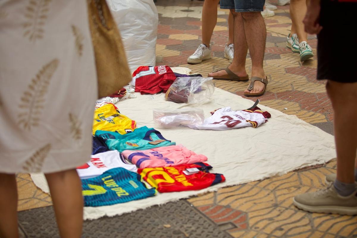 Las camisetas falsas se han convertido en un fenómeno muy popular