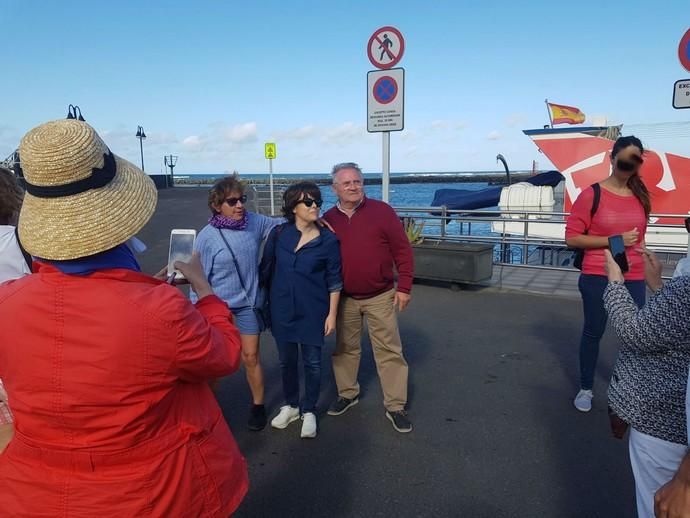 Soraya Sáenz de Santamaría, de puente en La Graciosa