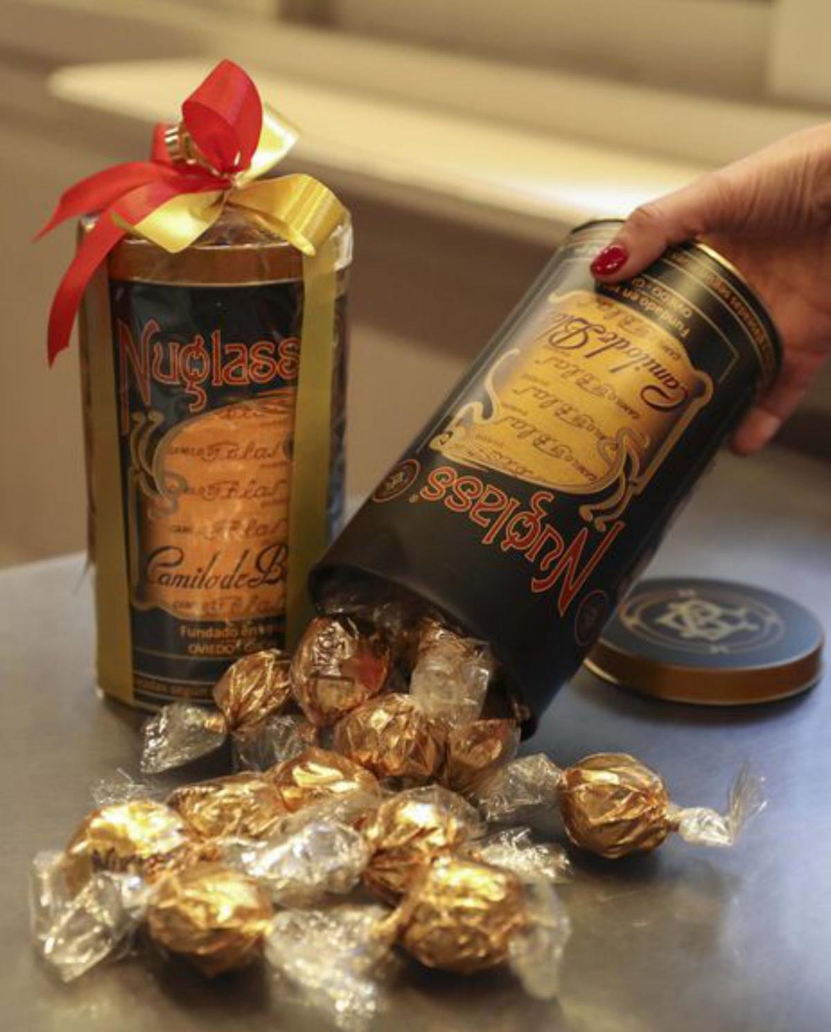 Nuevos turrones en barra de Camilo de Blas.| Pablo Solares