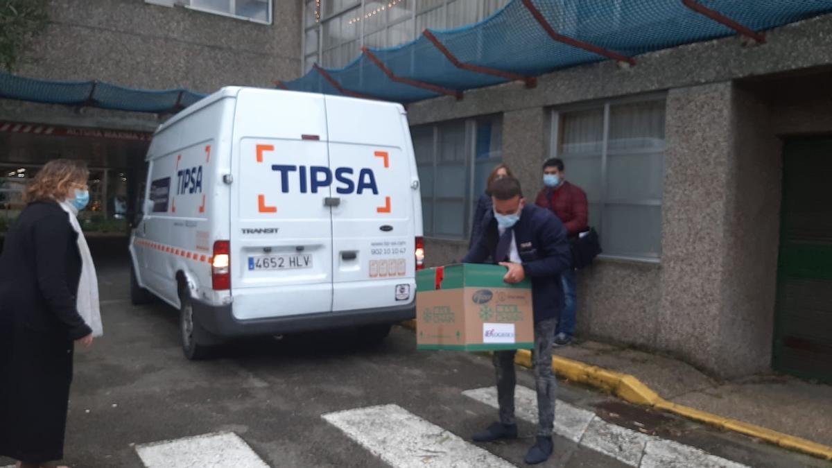 Así llegaron las vacunas contra el coronavirus a la Residencia Mixta de Gijón